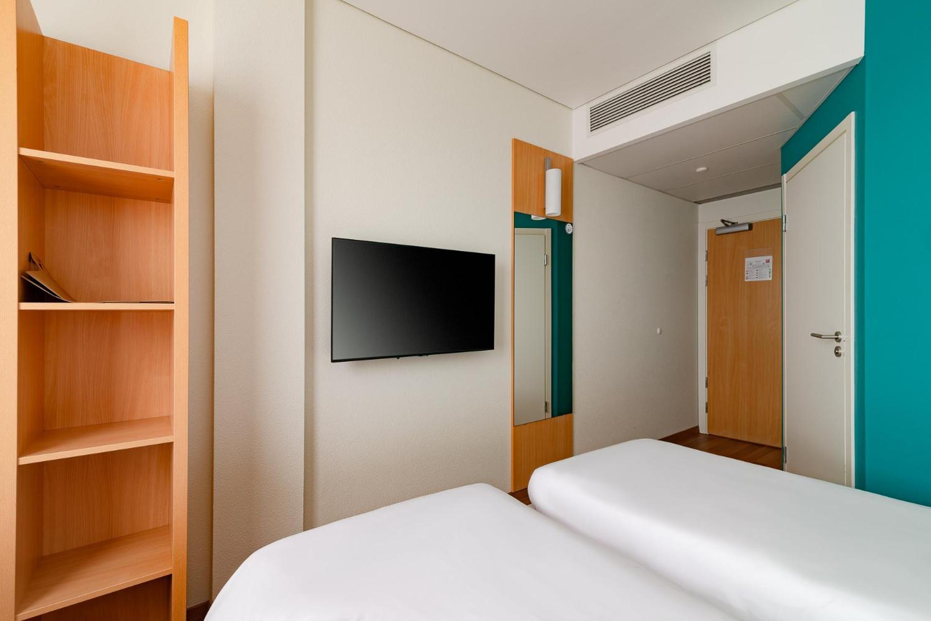 Ibis Kaunas Centre Exteriör bild
