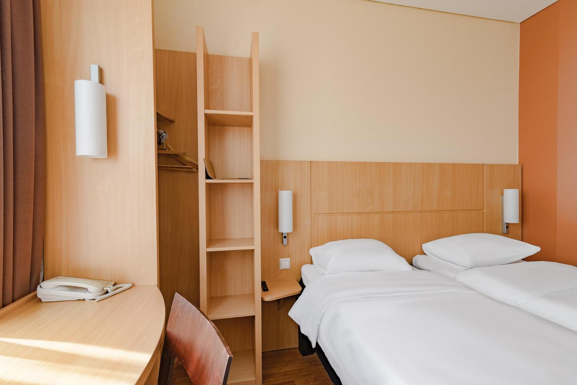 Ibis Kaunas Centre Exteriör bild