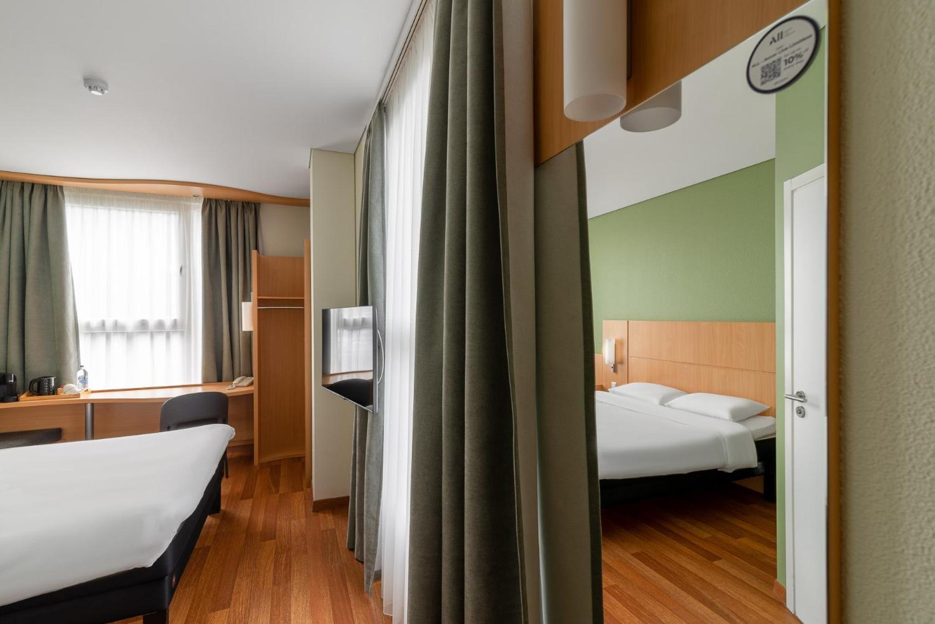 Ibis Kaunas Centre Exteriör bild